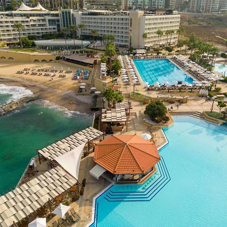 Moevenpick Hotel Бейрут Экстерьер фото