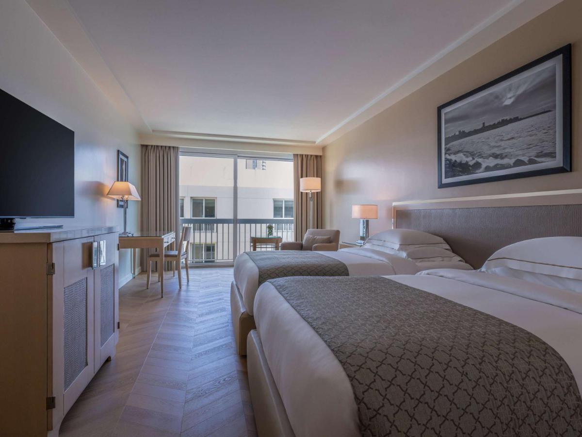 Moevenpick Hotel Бейрут Экстерьер фото