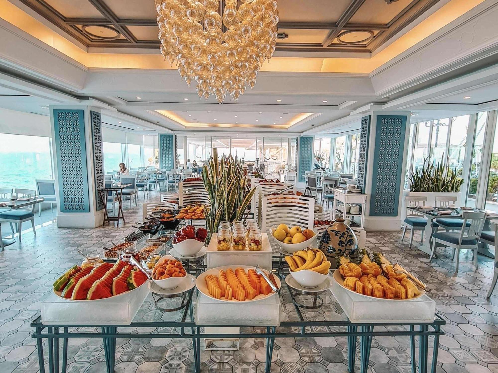 Moevenpick Hotel Бейрут Экстерьер фото