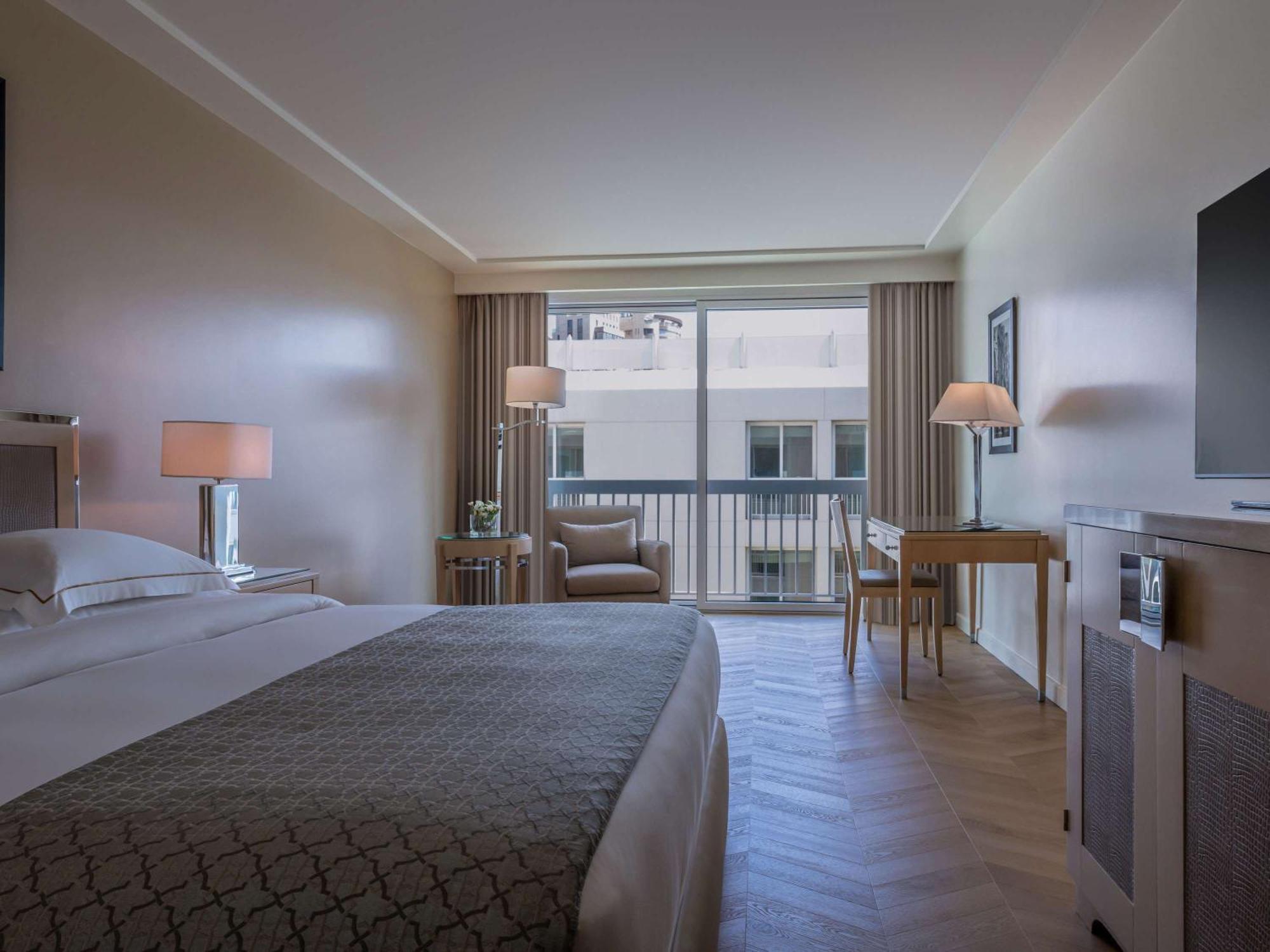 Moevenpick Hotel Бейрут Экстерьер фото