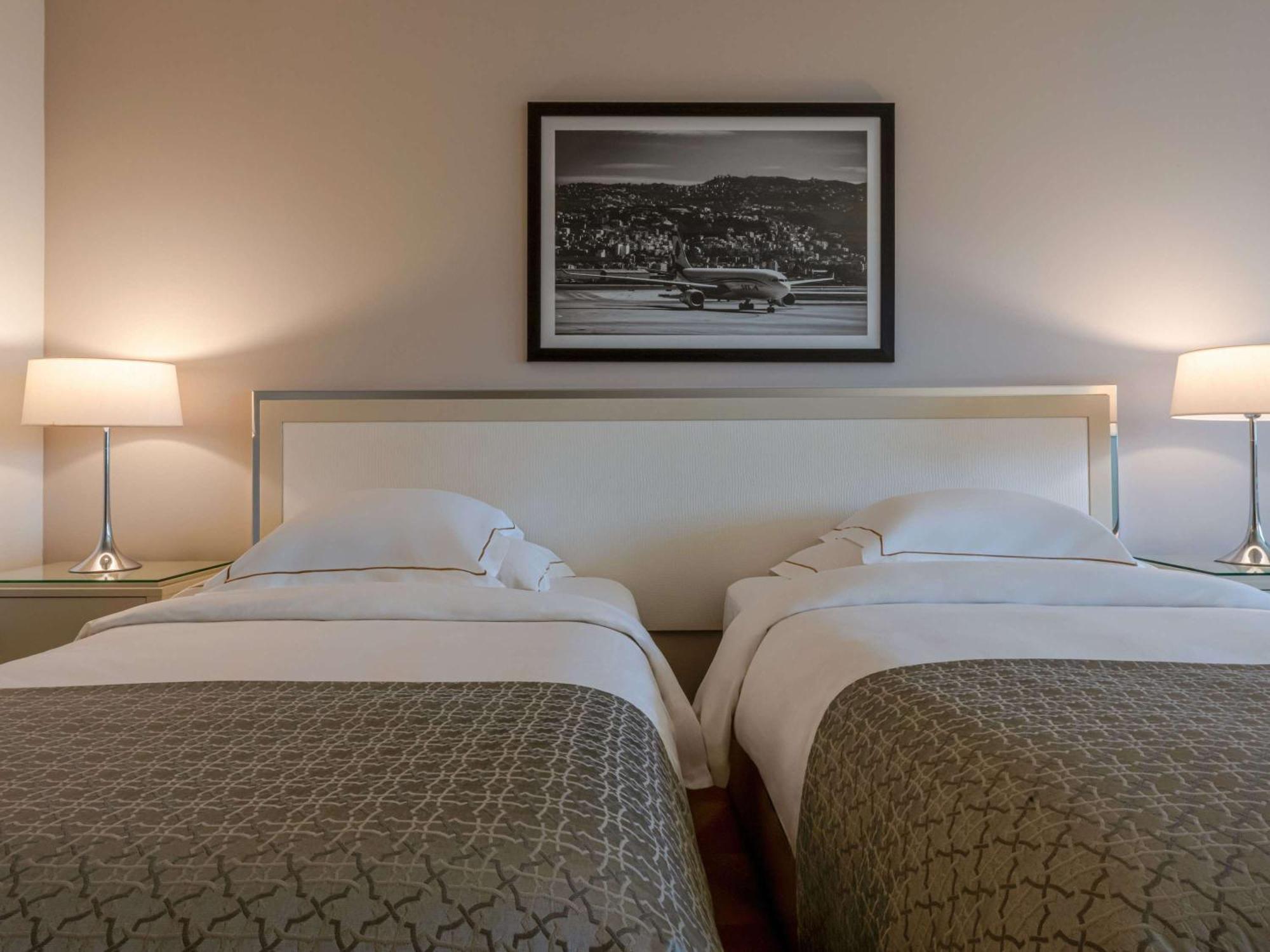 Moevenpick Hotel Бейрут Экстерьер фото