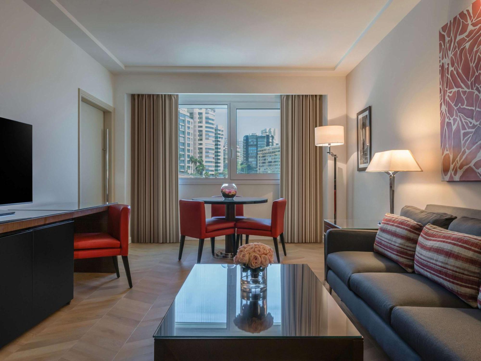 Moevenpick Hotel Бейрут Экстерьер фото