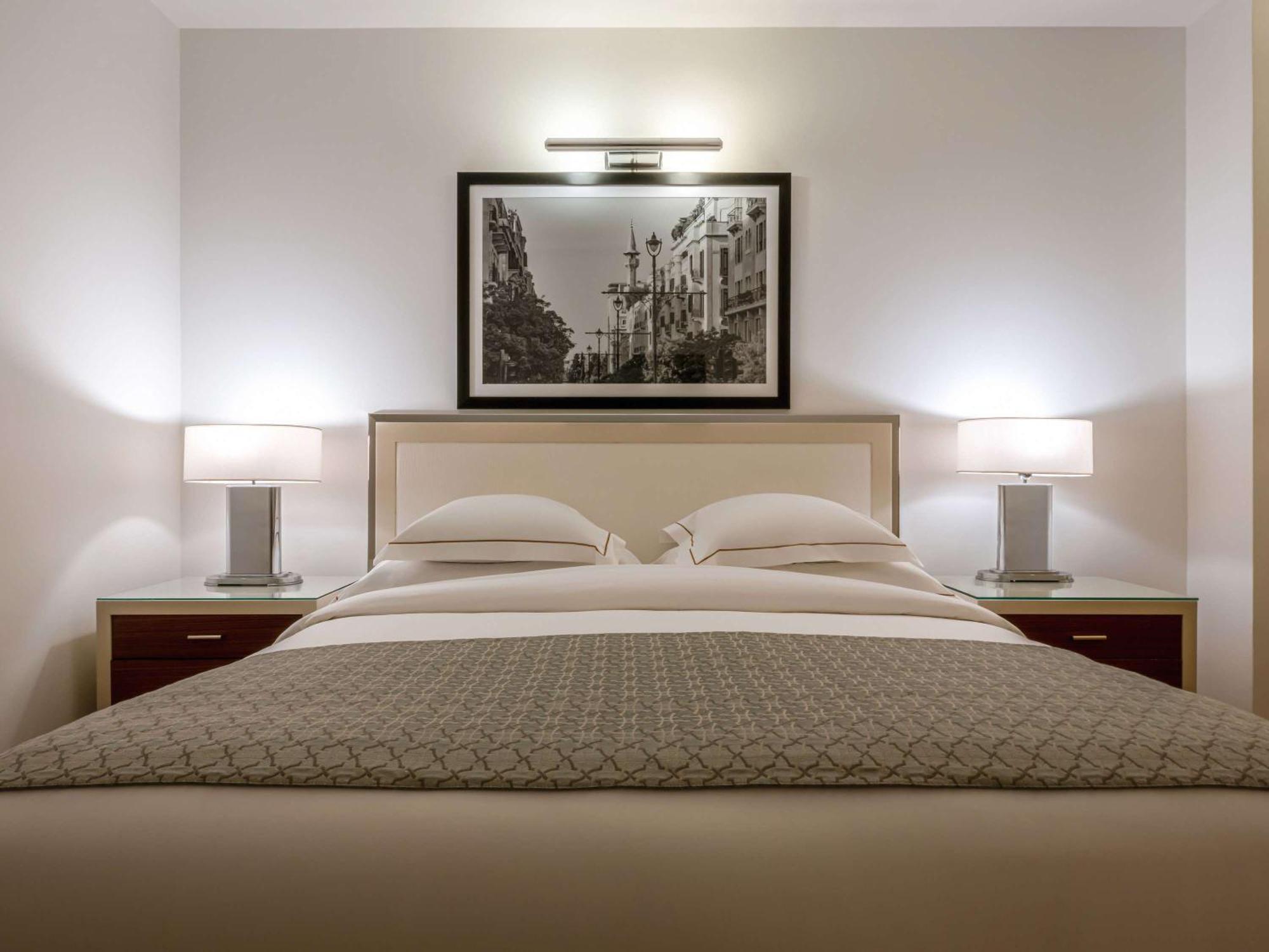 Moevenpick Hotel Бейрут Экстерьер фото