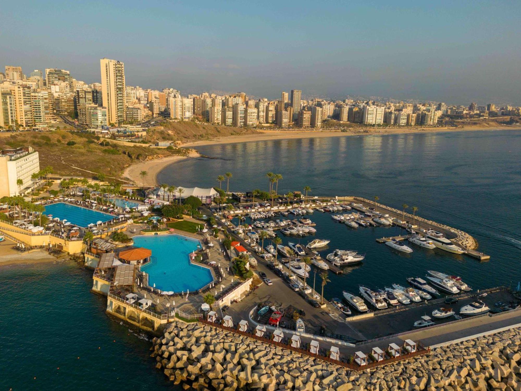 Moevenpick Hotel Бейрут Экстерьер фото