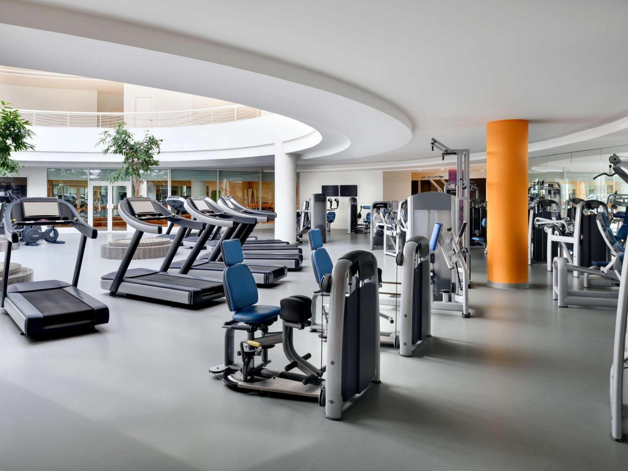 Moevenpick Hotel Бейрут Экстерьер фото