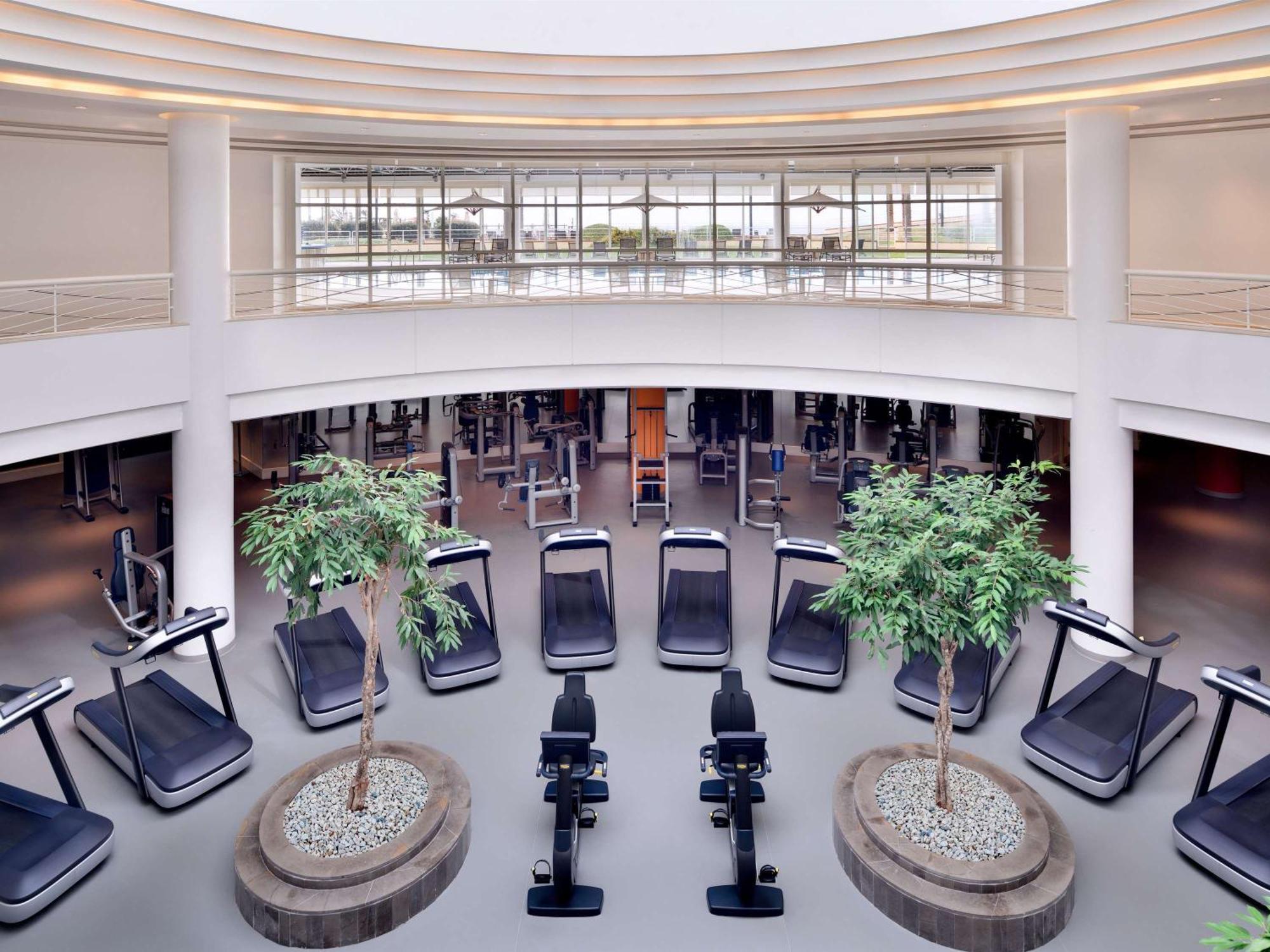 Moevenpick Hotel Бейрут Экстерьер фото